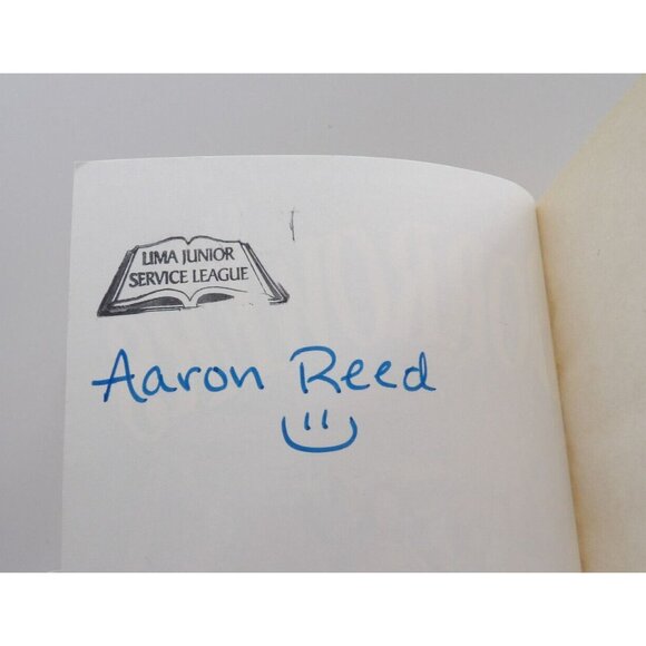 The Borrowers by Mary Morton ©1981 1st Scholastic Paperback 2001 Book Children - Picture 3 of 3